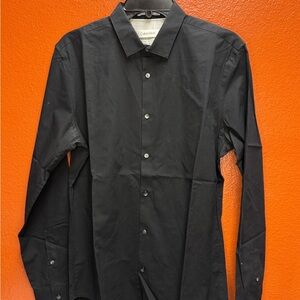 Calvin Klein Men's Elegant Black Dress Shirt